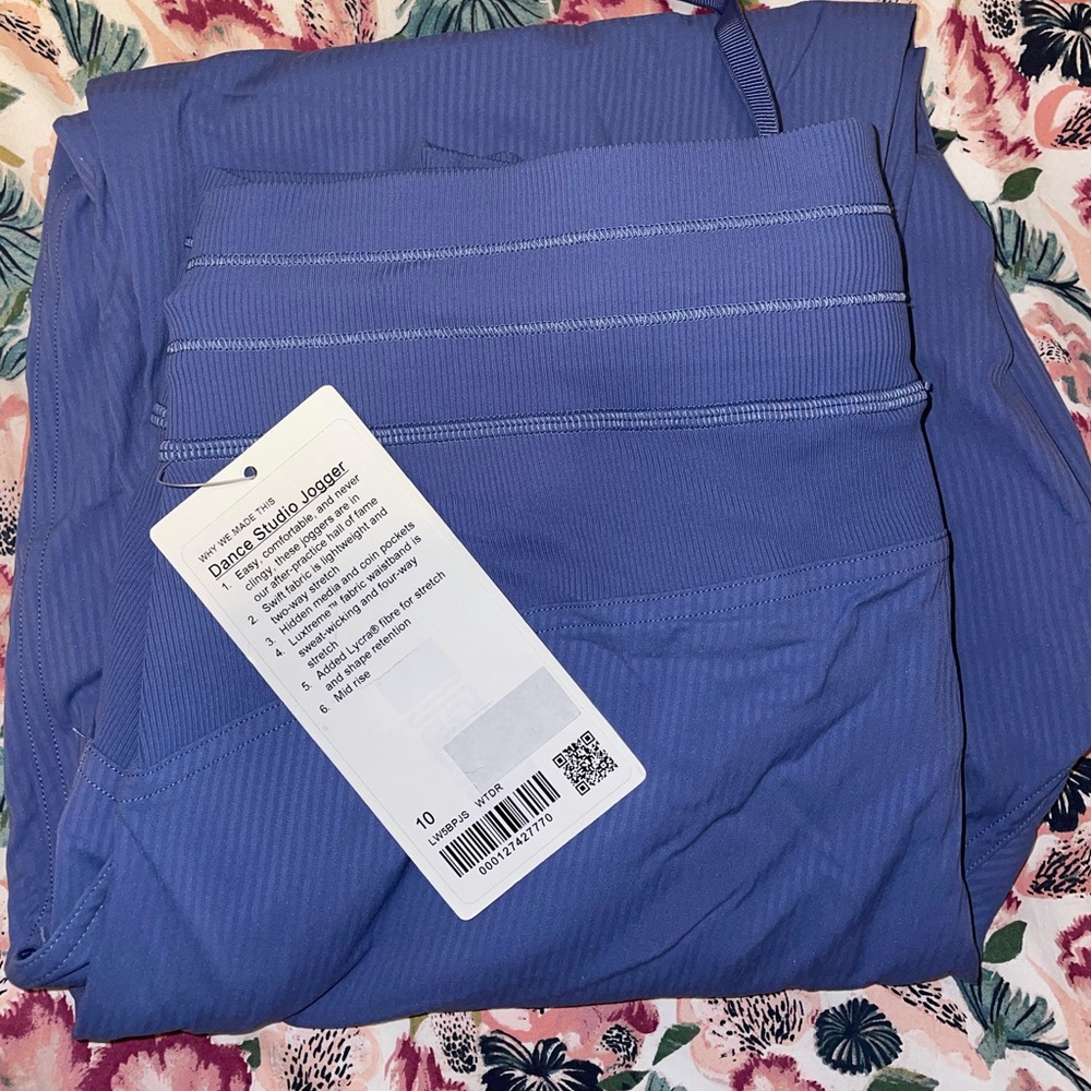 Lululemon dance studio jogger